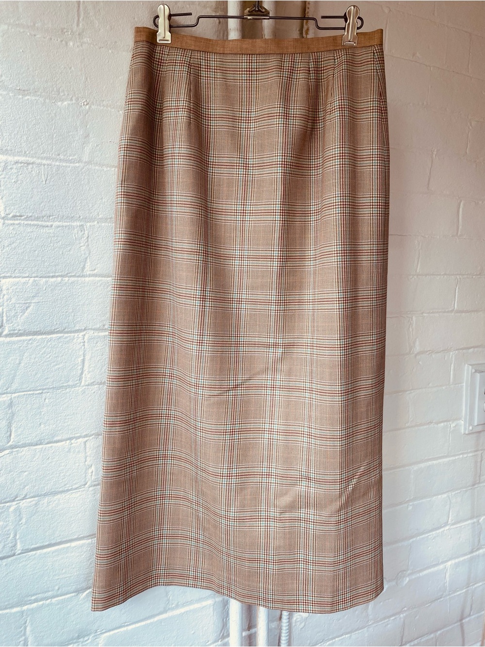 Pendleton Virgin Wool Houndstooth Plaid Skirt with Floral Embroidery - Beige - Picture 5 of 9